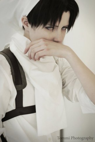 Levi Cosplay 2 by buww