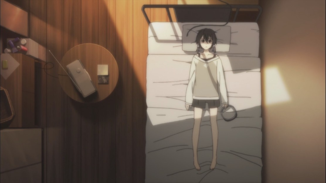 Asada Shino in bed