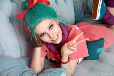 Cosplay: Bulma (Dragon&nbsp;Ball)